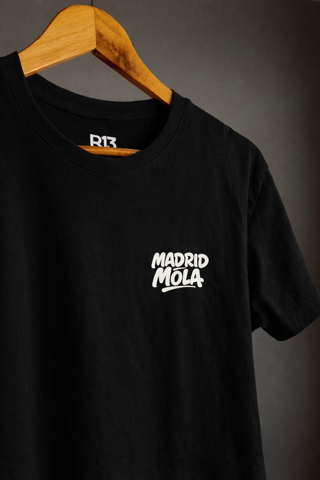 Camiseta Madrid Mola negro